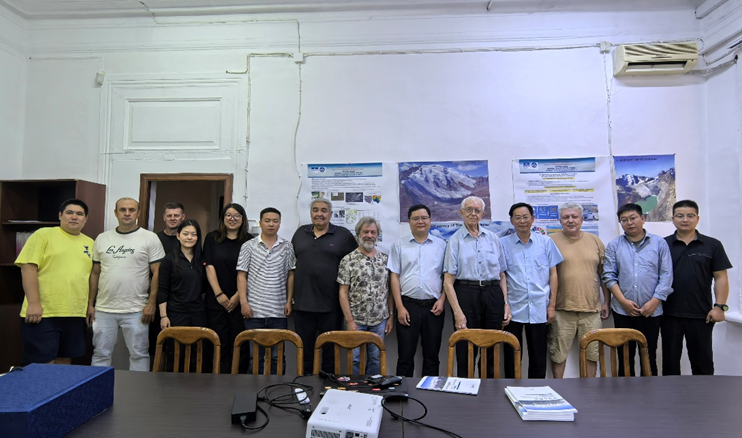 西北研究院天山冰川站赴哈萨克斯坦开展中-哈冰川学合作研究 西北研究院天山冰川站赴哈萨克斯坦开展中-哈冰川学合作研究