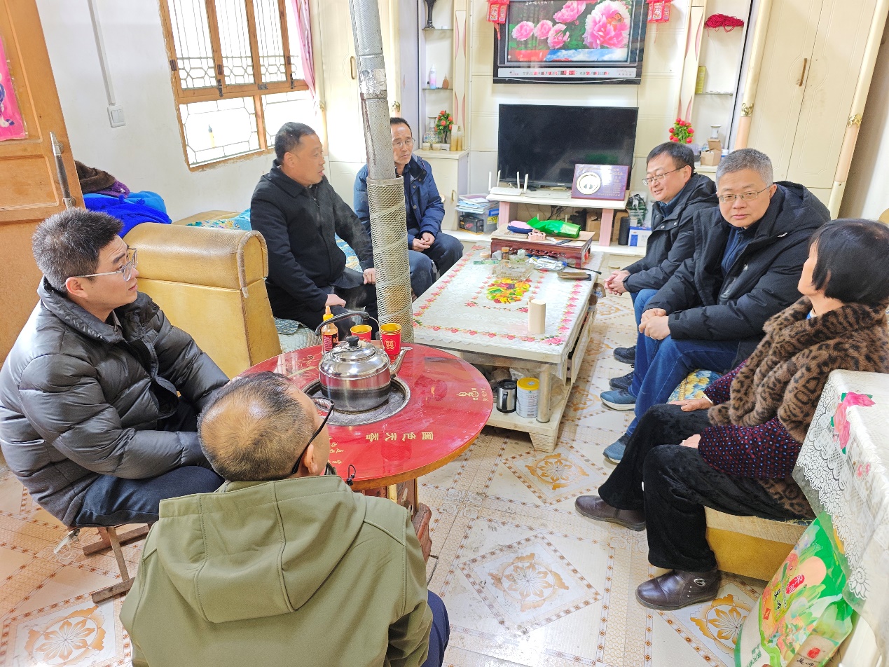 中国科学院可持续发展科技研究局农业科技办公室赴西北研究院帮扶村调研慰问